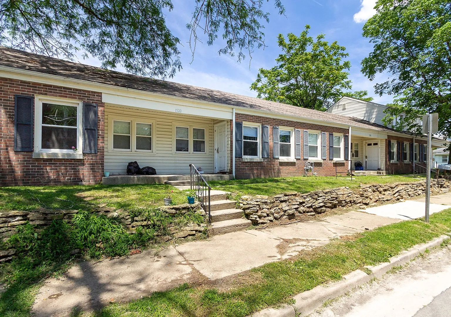 1518 W Main St — Photo 1