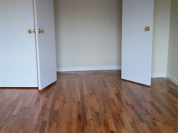 5th image of 525 E 21st St APT 5E