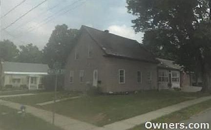 Corner Lot / Multi Family / Large back yard