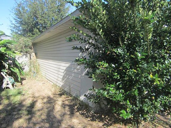 2nd image of 12875 Winthrop Cove Dr