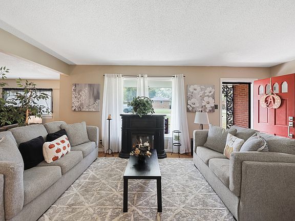 5th image of 1019 Primrose Dr