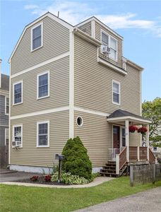 13 Vaughan Ave, Newport, RI, 02840