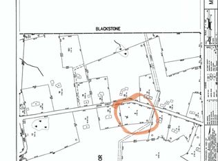 61 Grove St, Millville, MA 01529