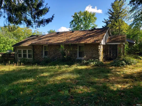 9768 N Rock Ridge Rd, Monticello, IN 47960