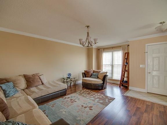 3rd image of 1137 Paul Revere Ct