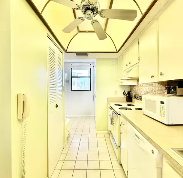 18201 Gulf Blvd #206 — Photo 10