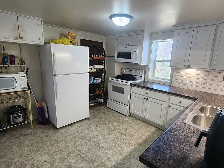 1524 Necessity St — Photo 4