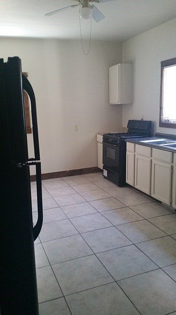 1st image of 1401 W 19th St