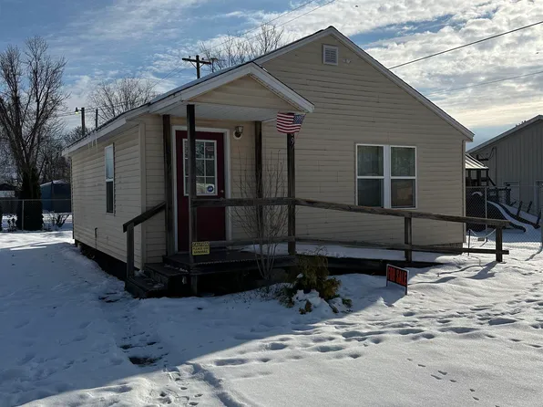 669 5th St NE, Linton, IN 47441