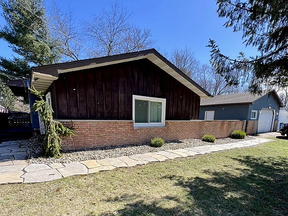 4th image of 1402 Lasalle Ave