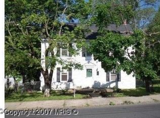 712 N High St, Martinsburg, WV 25404