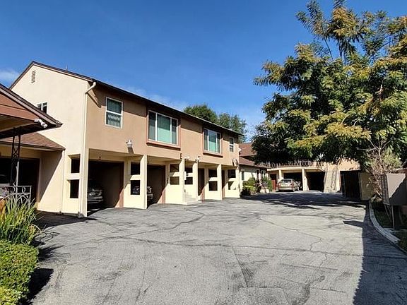 3rd image of 517 E Washington Blvd