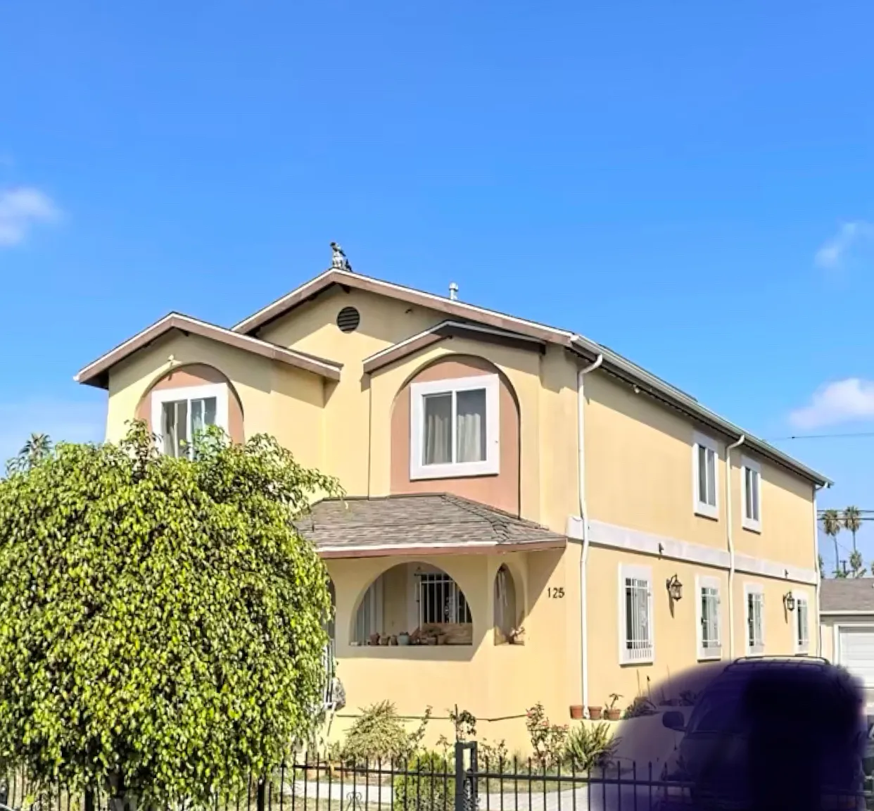 4 bed, $3,700 — Photo 1