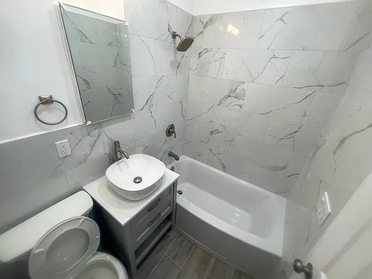 213 Martin Luther King Jr Dr #3 — Photo 10