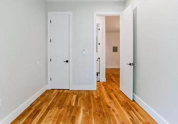 5th image of 1776 Bergen St #2B