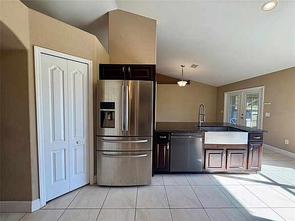 4th image of 39360 Sparkman Rd