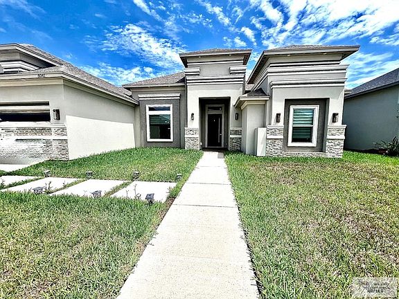 3rd image of 6041 Surrey Ln