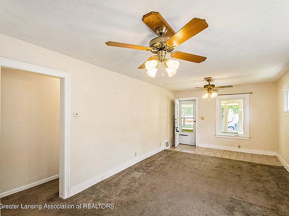 5th image of 623 N Francis Ave