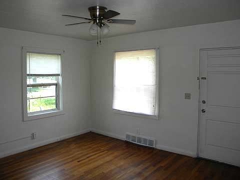 2nd image of 1703 E 33rd St