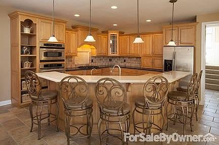 2nd image of 551 Karlenia Ct