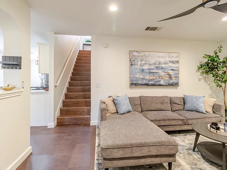 610 Sheraton Ave — Photo 10