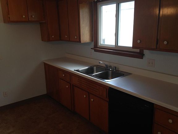 2nd image of 157 Woodward Ave