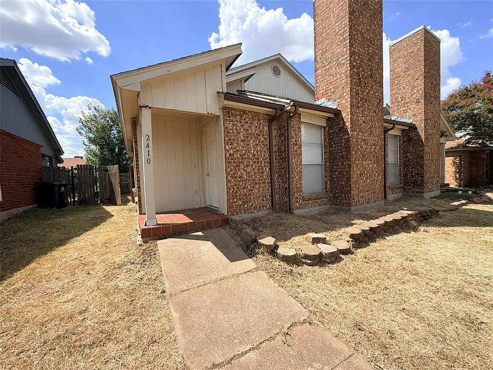 2410 Summer Place Dr