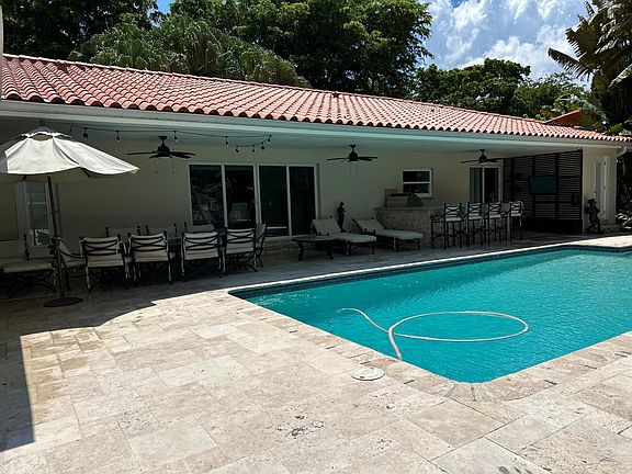 3rd image of 1541 Tagus Ave