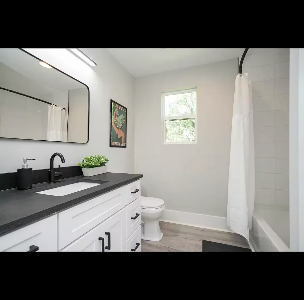 3 bed, 2128 sqft, $3,500 — Photo 3