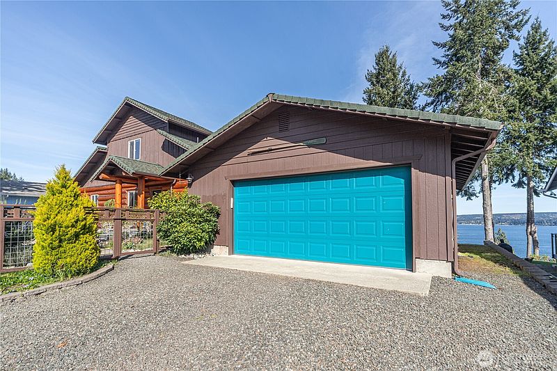 3rd image of 1363 Thorndyke Road