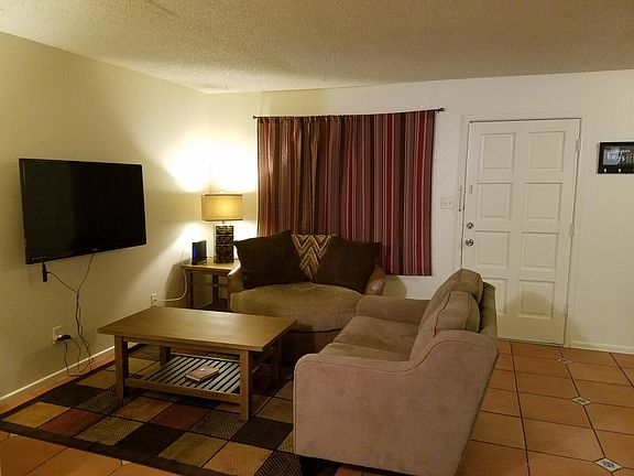 5th image of 1927 W 7th St APT 1