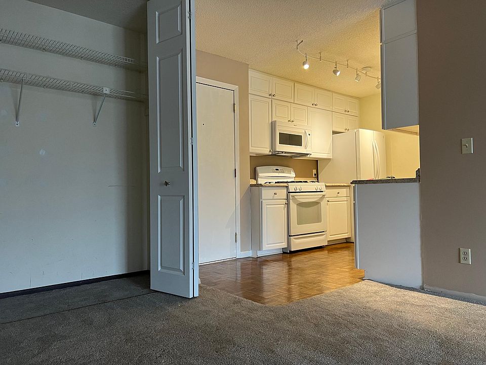1st image of 1601 N Innsbruck Dr NE Unit 390