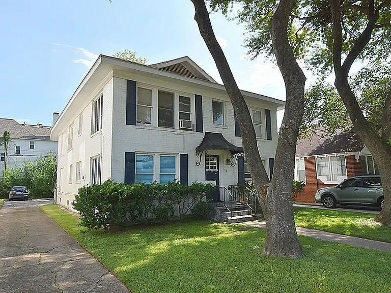1517 Bonnie Brae St #4 — Photo 1