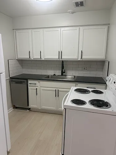 Floor plan Renovated standard one bedroom