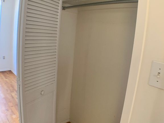 5th image of 346 Graham Ave APT 3R