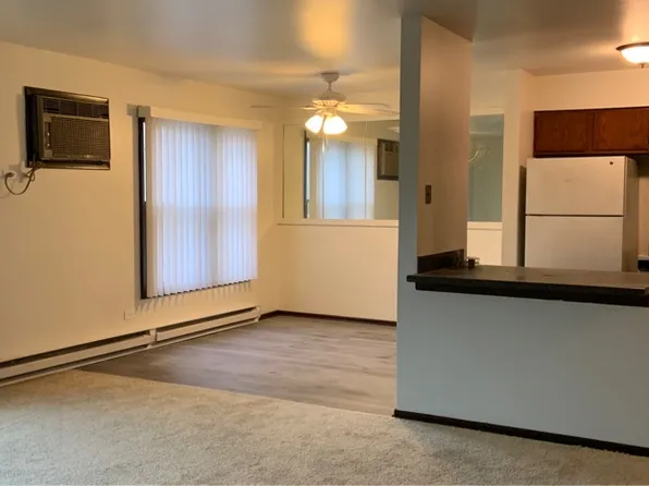 4337 Centennial Ct #4, Gurnee, IL 60031