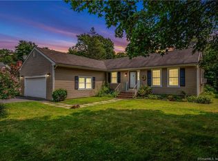 96 Sloper Ln, Cheshire, CT 06410