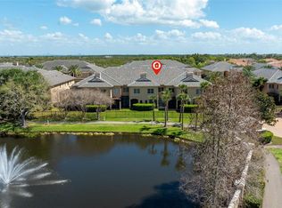 618 Saxony Blvd, Saint Petersburg, FL 33716