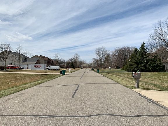 4th image of 35809 Birchwood Ct