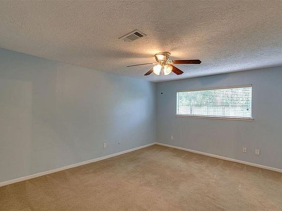 3rd image of 2103 Cherry Bend Dr