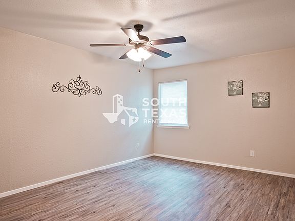 5th image of 307 Westwood St APT C