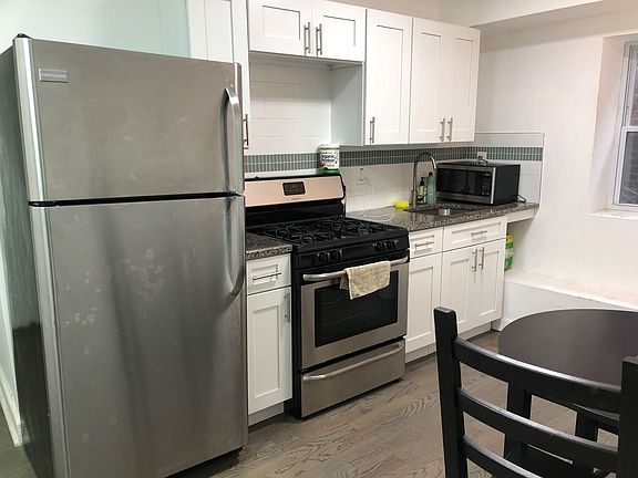 2nd image of 59 Halsey St #1