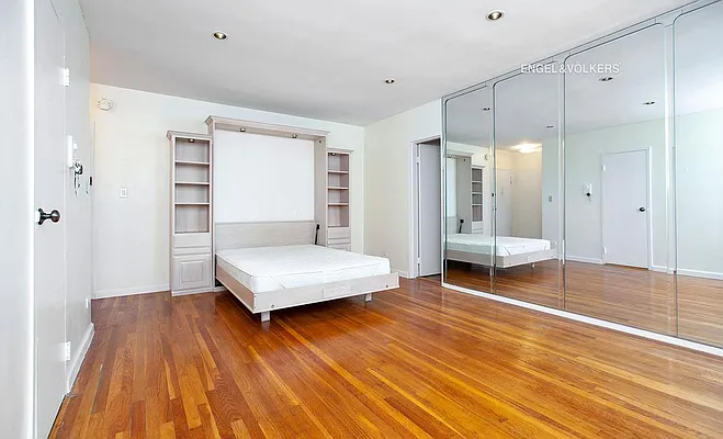 Sold by Engel & Völkers New York Real Estate | media 3