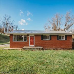 1808 29th St, Vienna, WV, 26105