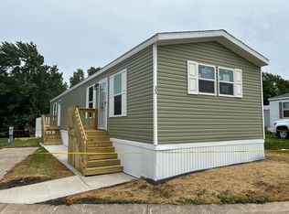 33 Honeysuckle Ln, Belton, MO 64012