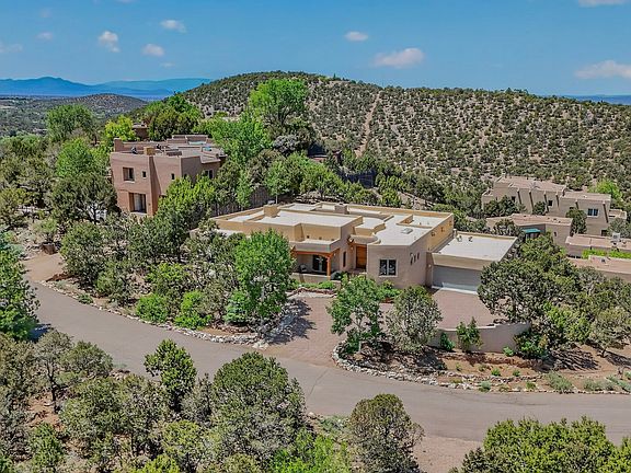 2nd image of 850 Paseo De Don Carlos