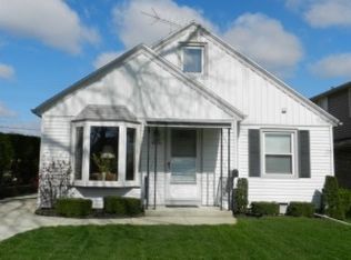 4514 W Midland Dr, Milwaukee, WI 53219
