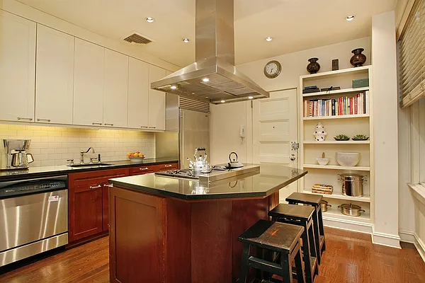 Sold by Corcoran | media 14