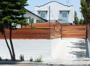 2215 Elsinore St, Los Angeles, CA 90026
