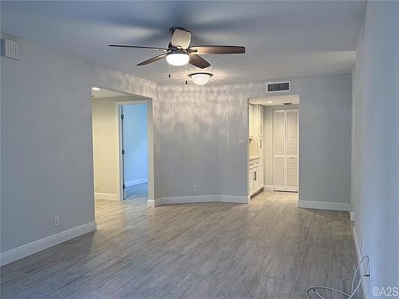 3rd image of 303 Gardens Dr APT 103